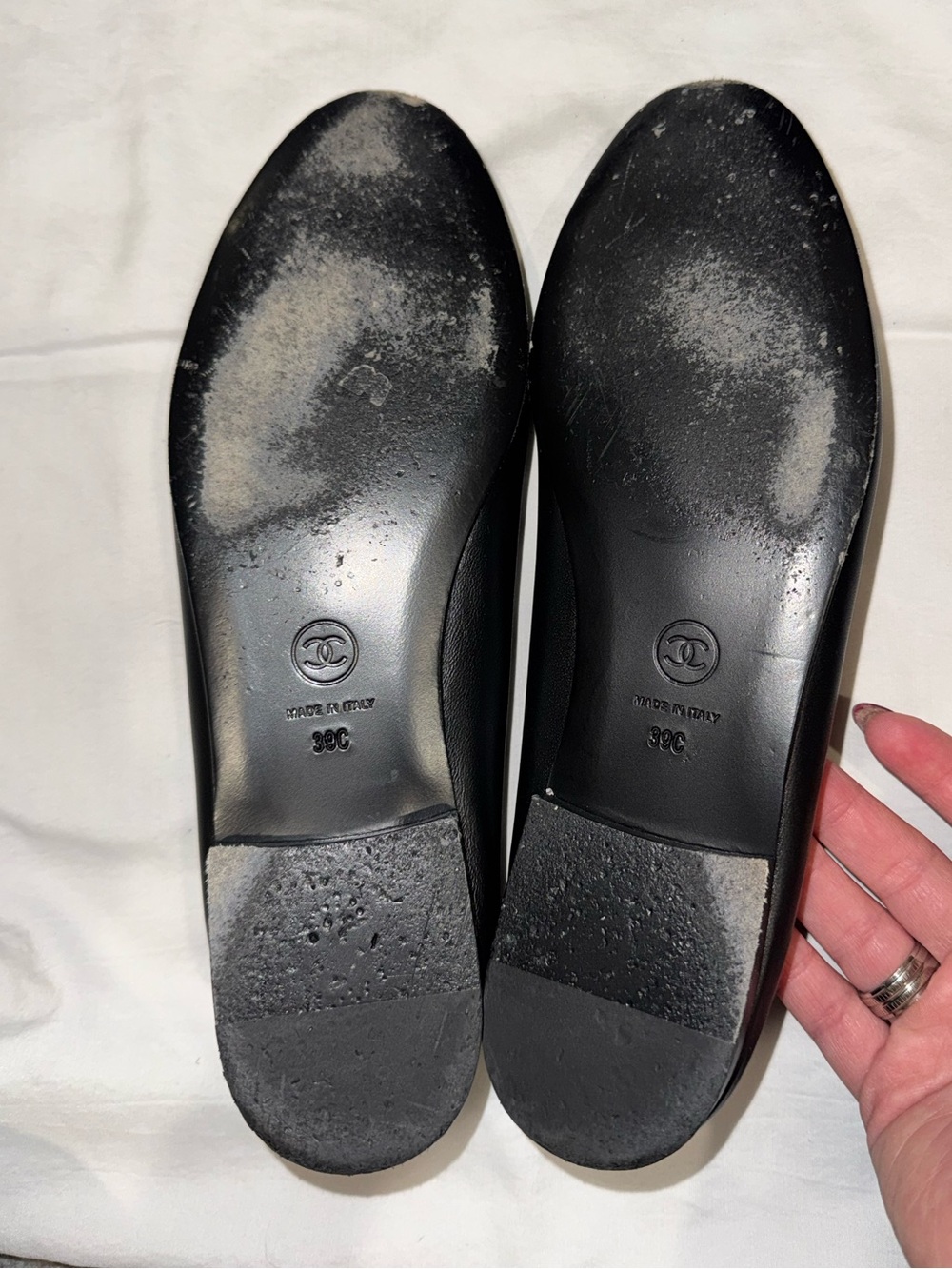CHANEL Black Leather & Patent Cap-Toe Ballet Flats - Picture 4 of 7